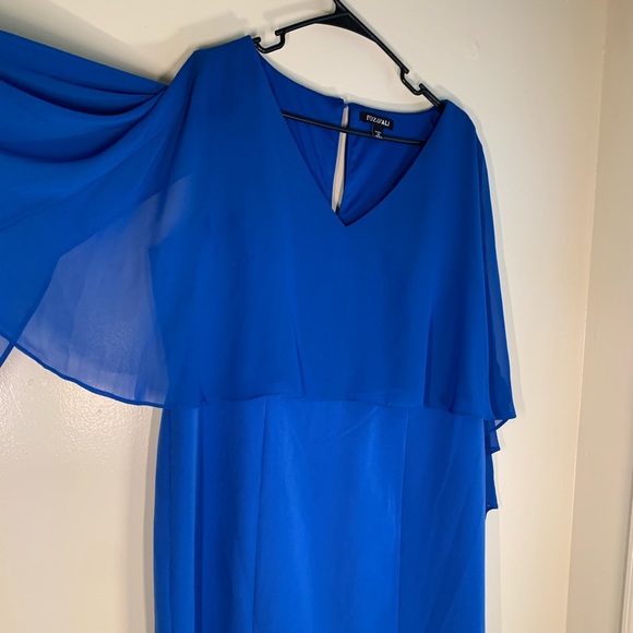 NWT Blue Formal Dress with Keyhole back - Picture 4 of 13